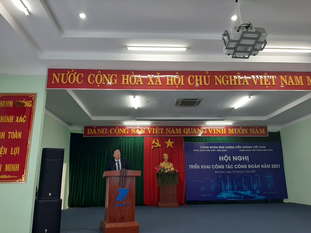 Công đoàn VNPT địa bàn Bình Định tổ chức Hội nghị triển khai công tác Công đoàn năm 2021 Công đoàn VNPT địa bàn Bình Định tổ chức Hội nghị triển khai công tác Công đoàn năm 2021